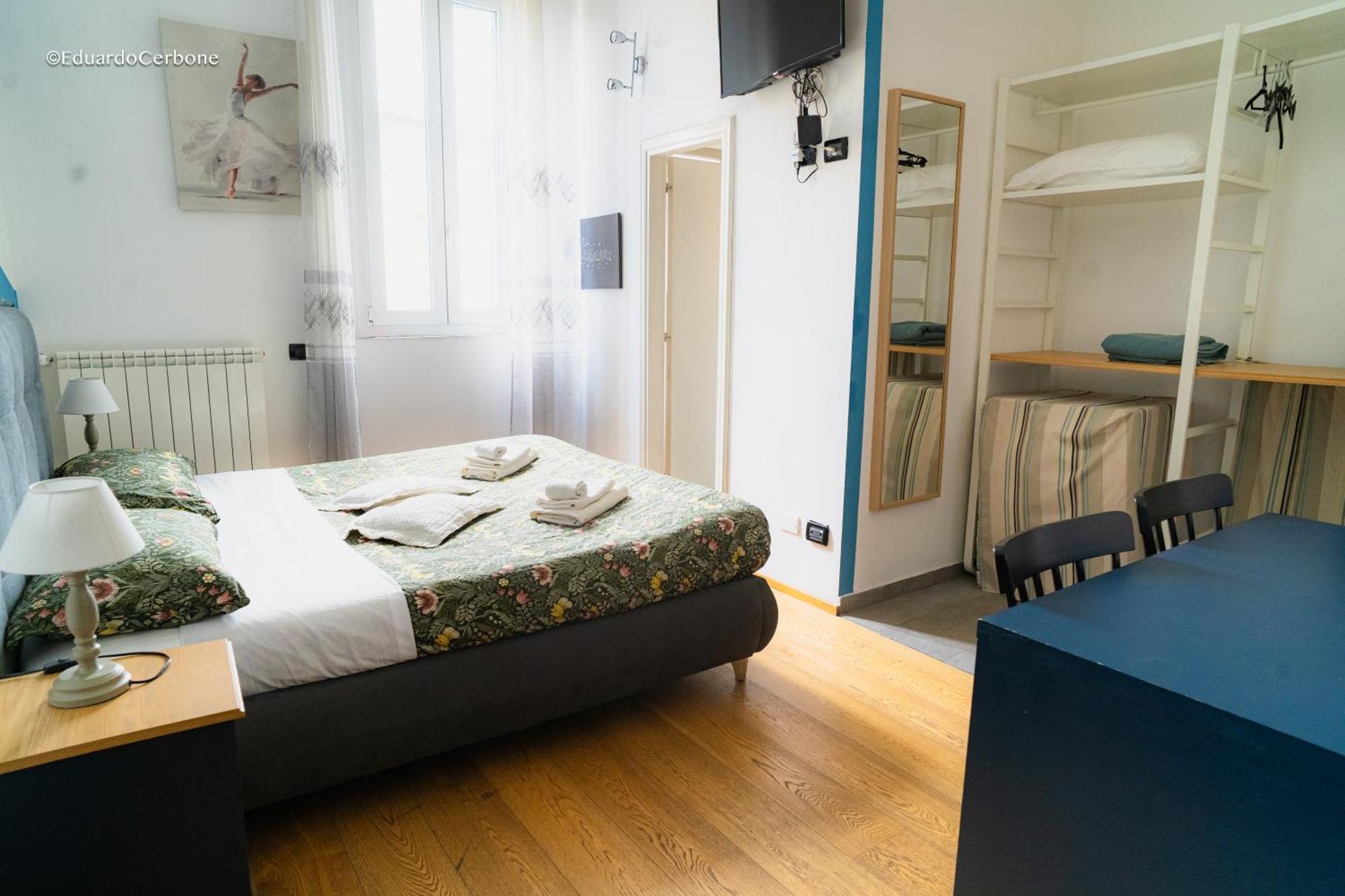 Double Room Private Bathroom