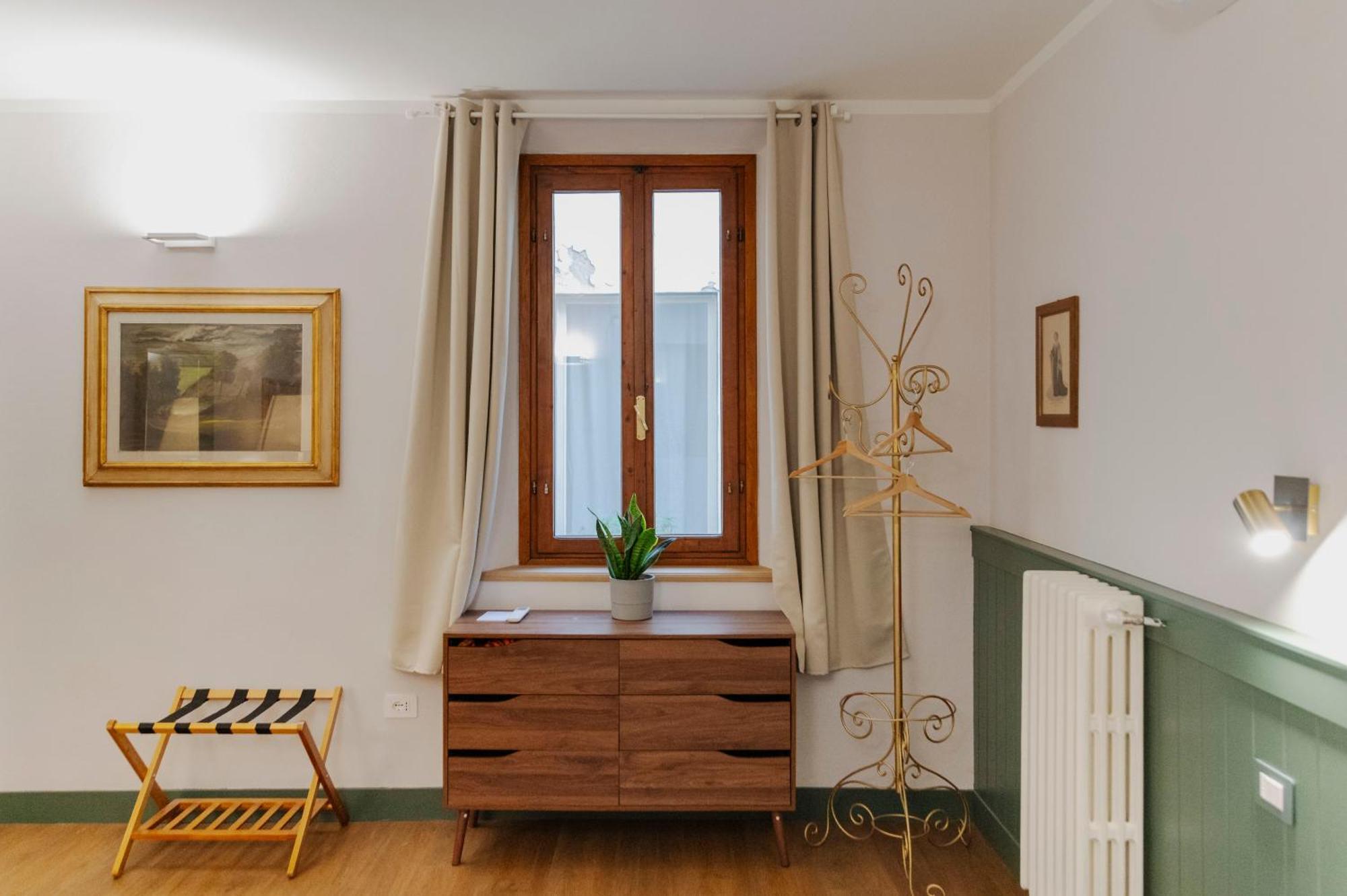 Queen Room
