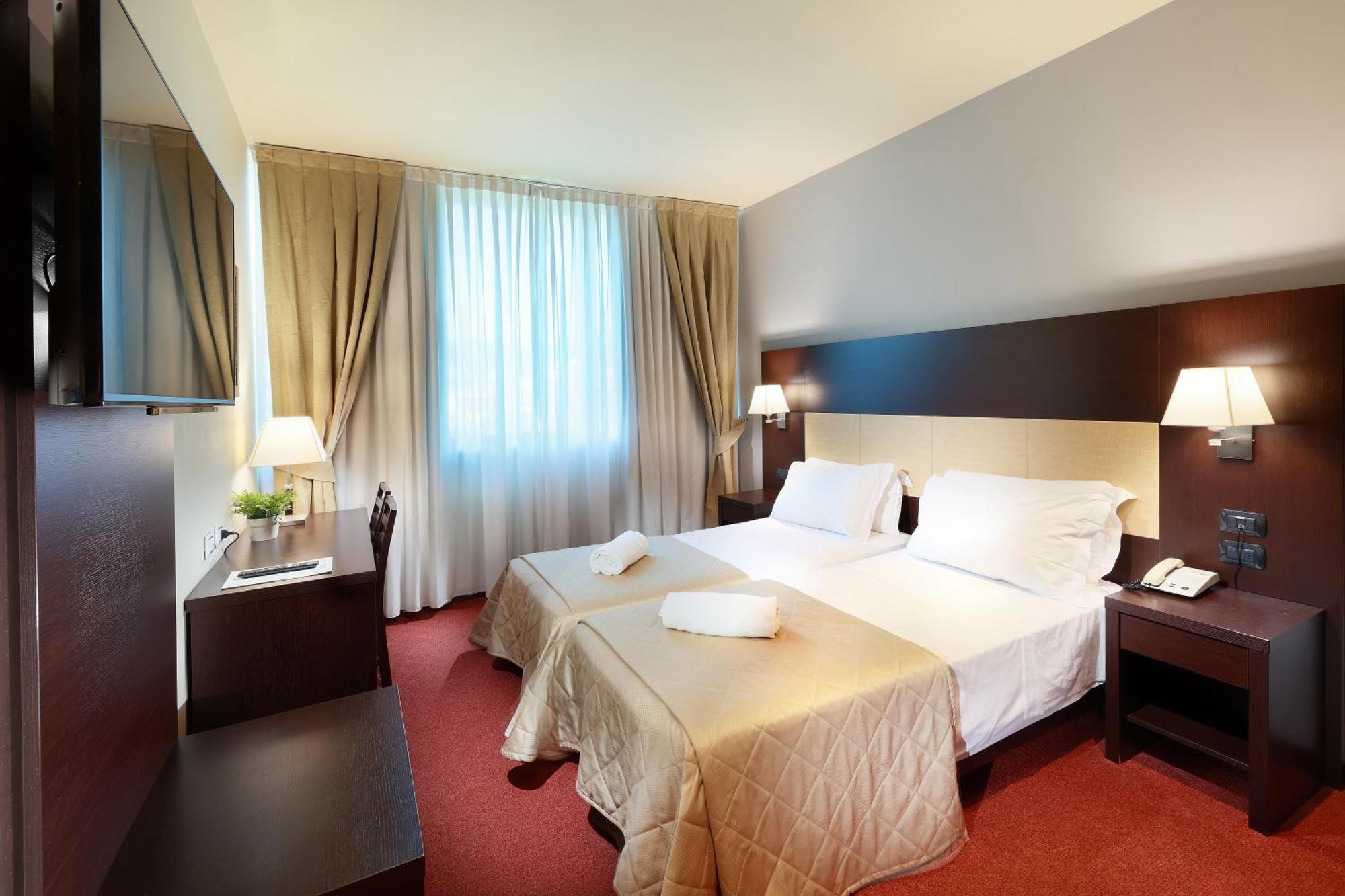 Standard Double or Twin Room,1667425245:JPEG