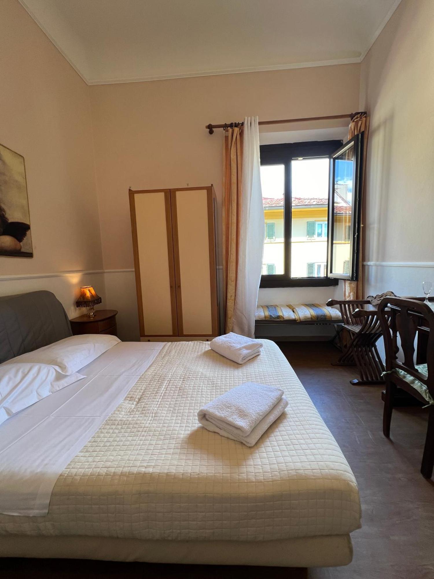 Triple Room,1669006473:JPEG
