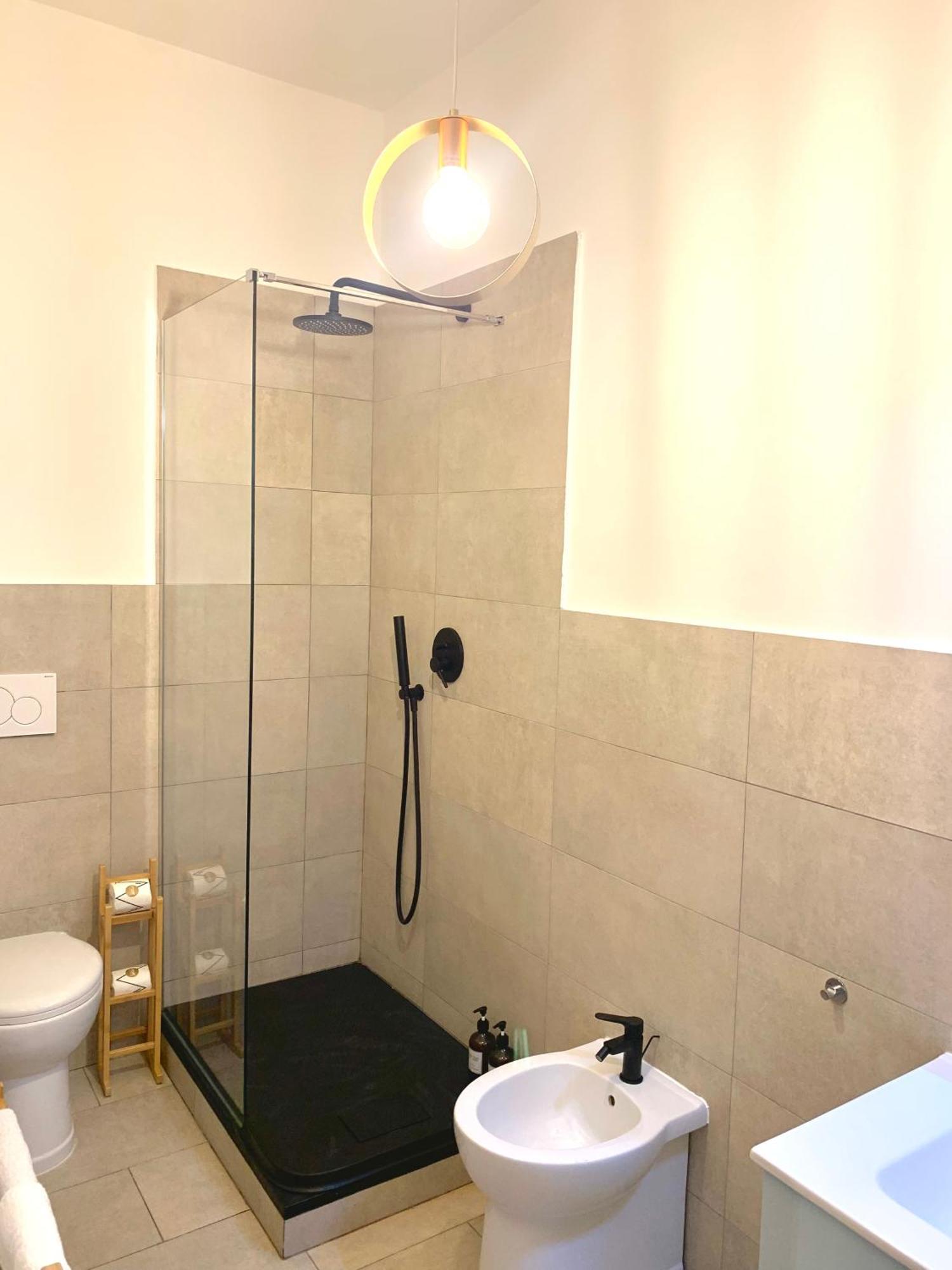 Double Room Private Bathroom,1671298442:JPEG