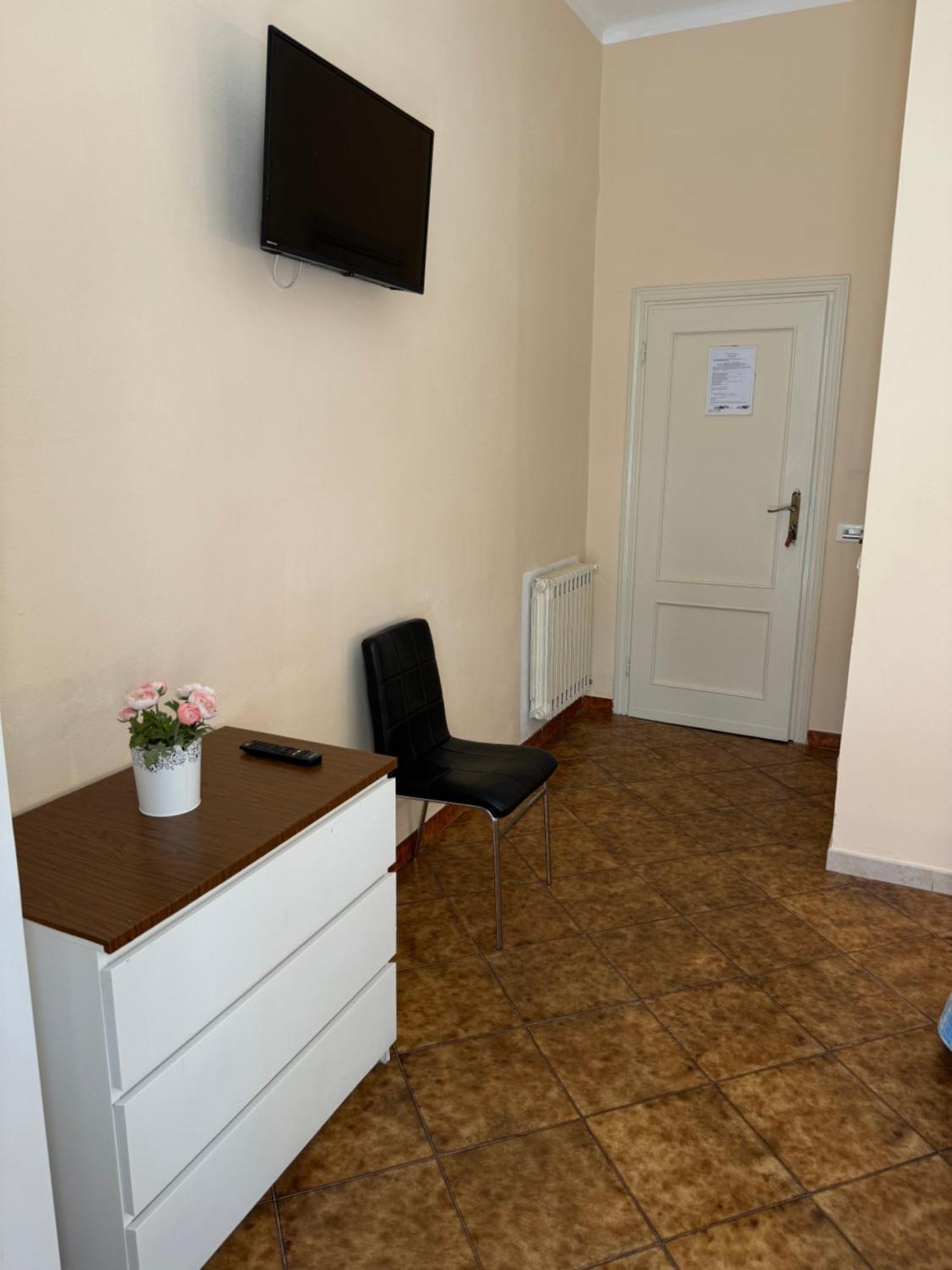 Double Room with Private Bathroom,1693336138:JPEG