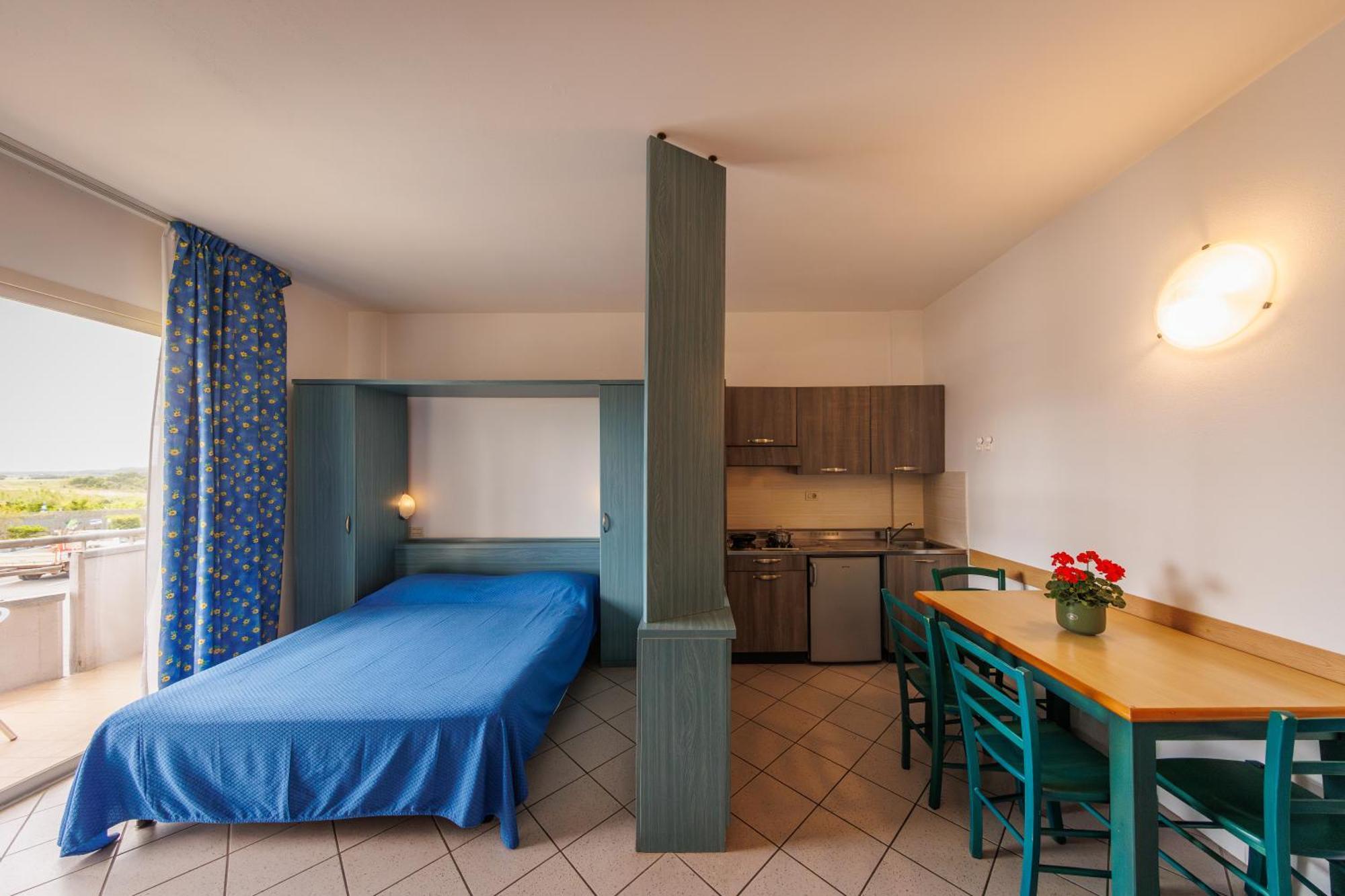 Double or Twin Room,1730024104:JPEG