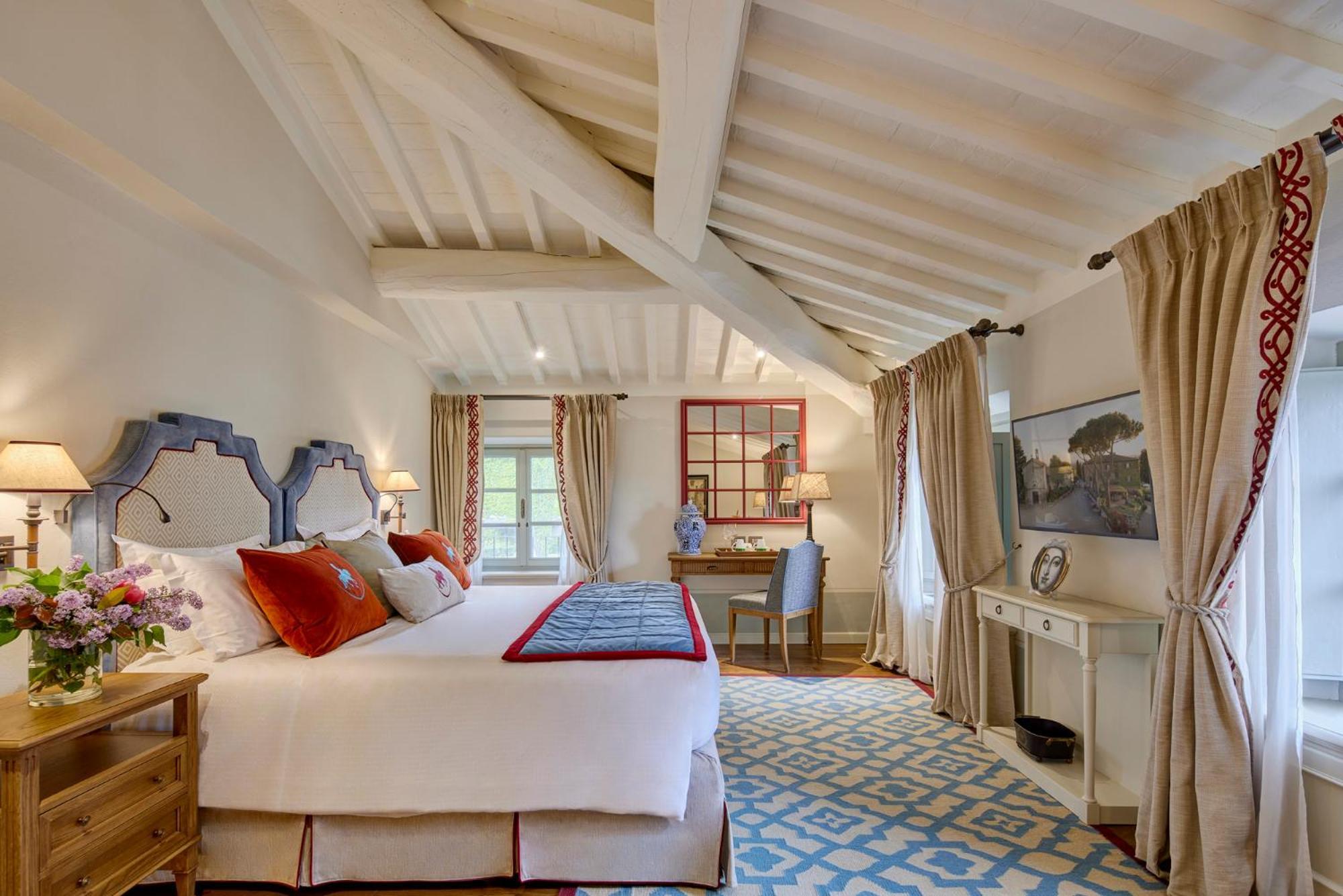 Prestige Room