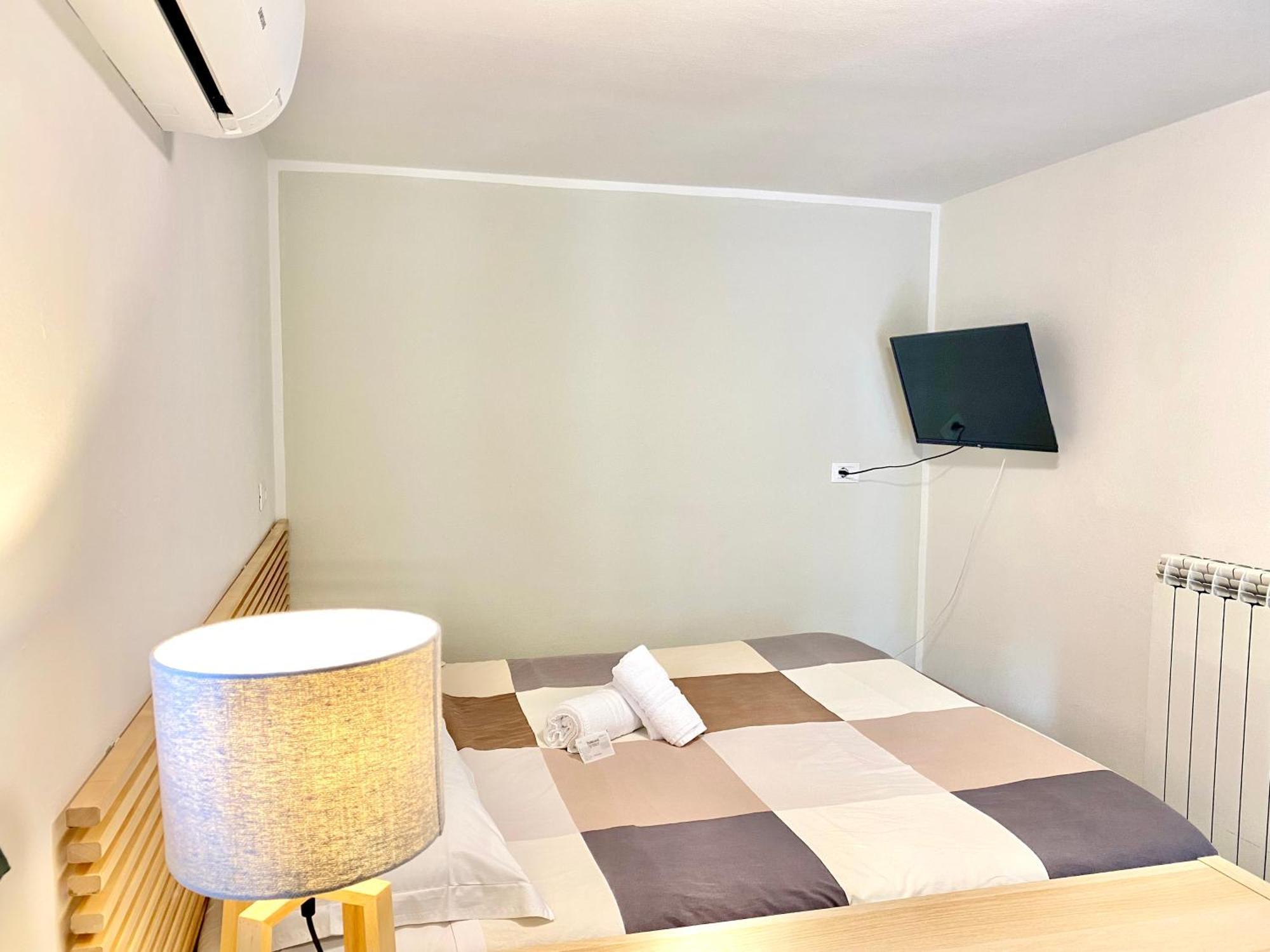 Single Room Private Bathroom