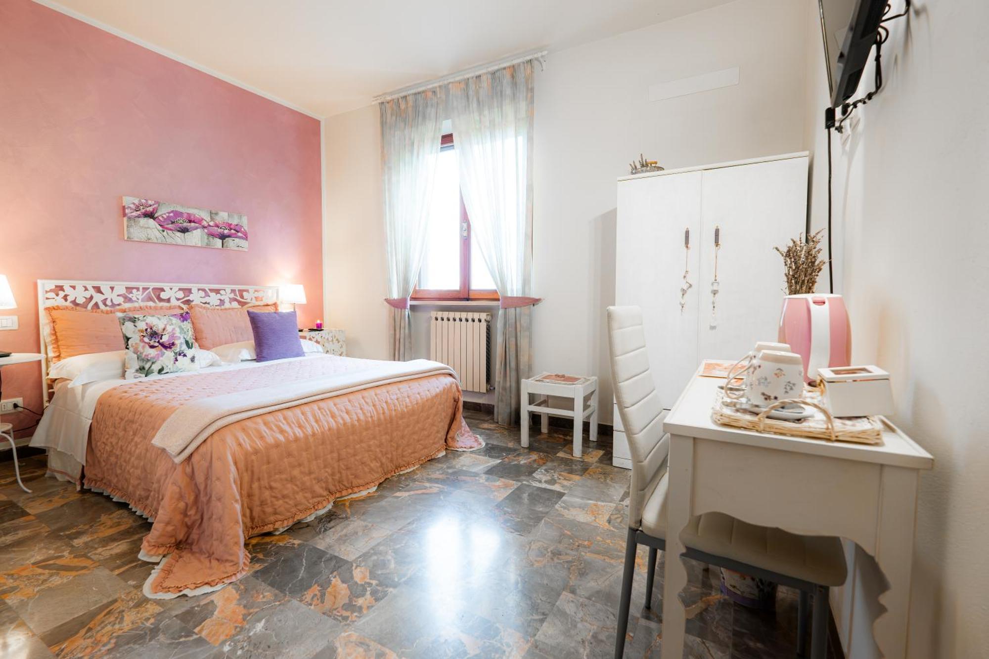 Double Room Private Bathroom