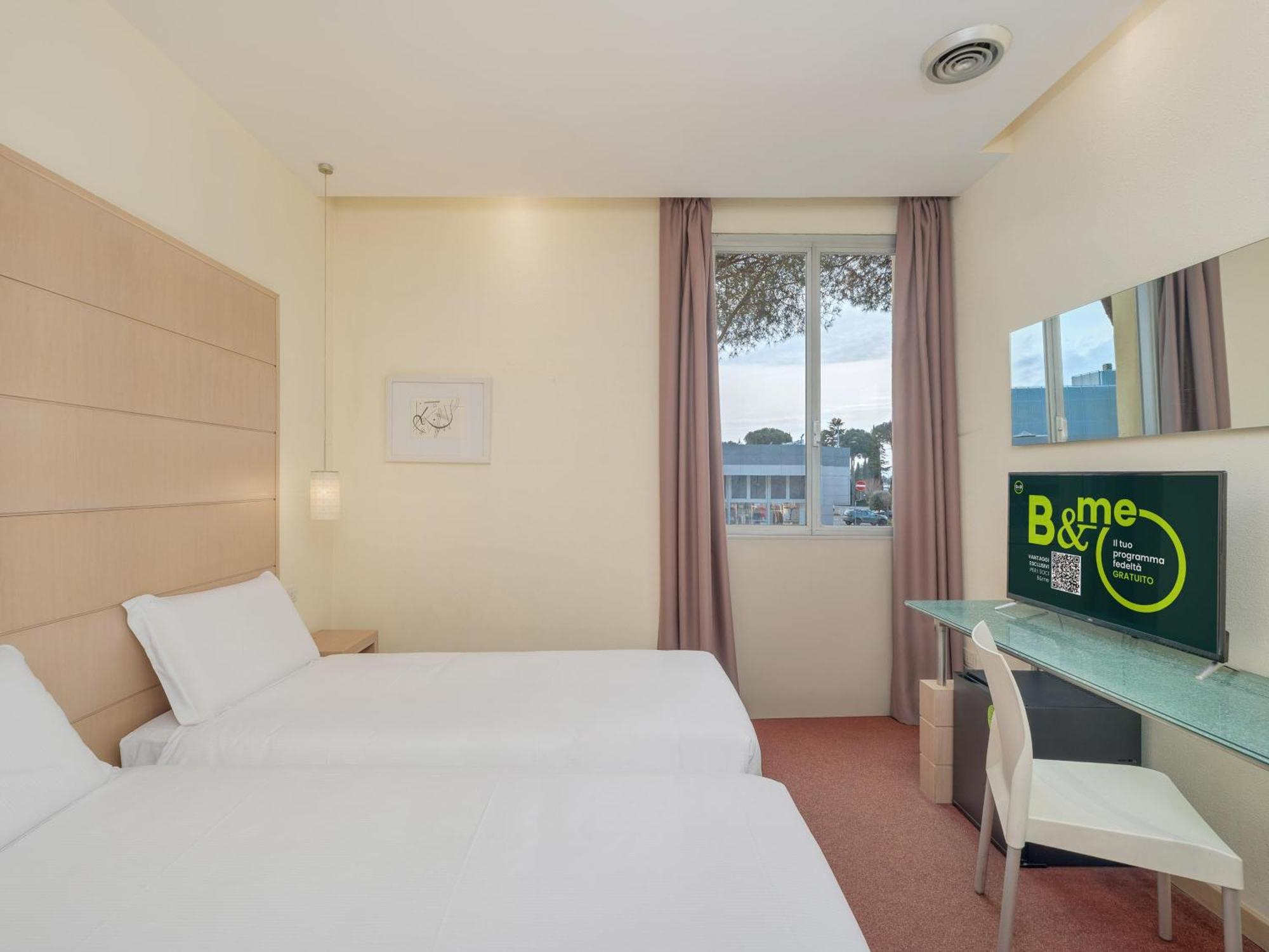 Twin Room,1746842058:JPEG