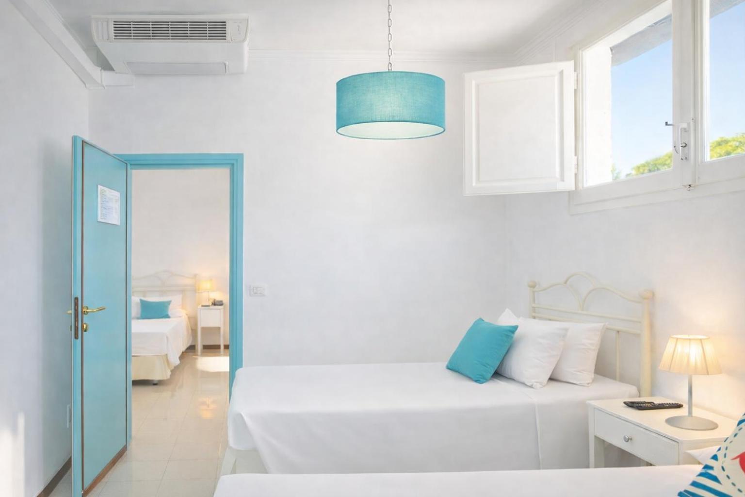 Basic Quadruple Room,1756407955:JPEG