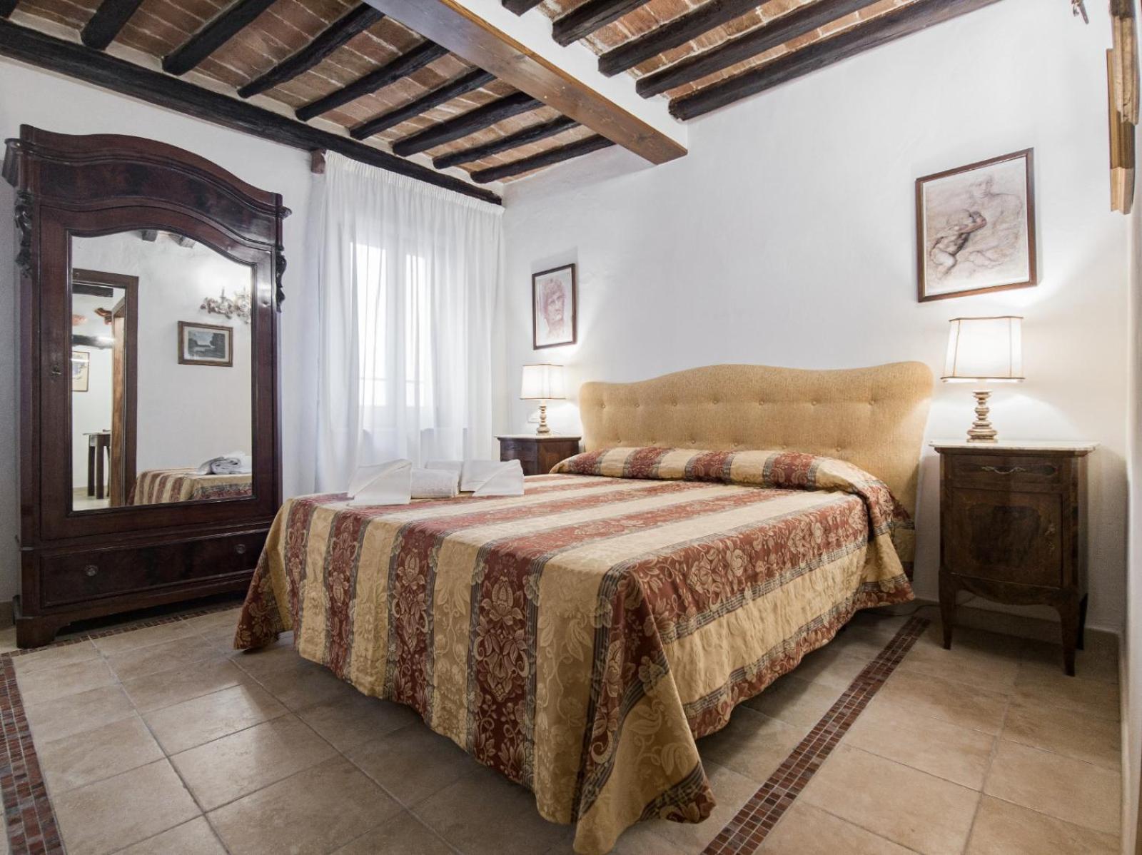 One-Bedroom Apartment-separate building
