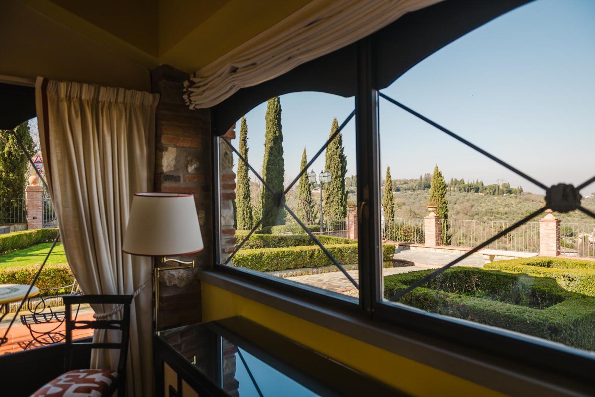 Deluxe Double or Twin Room Garden View