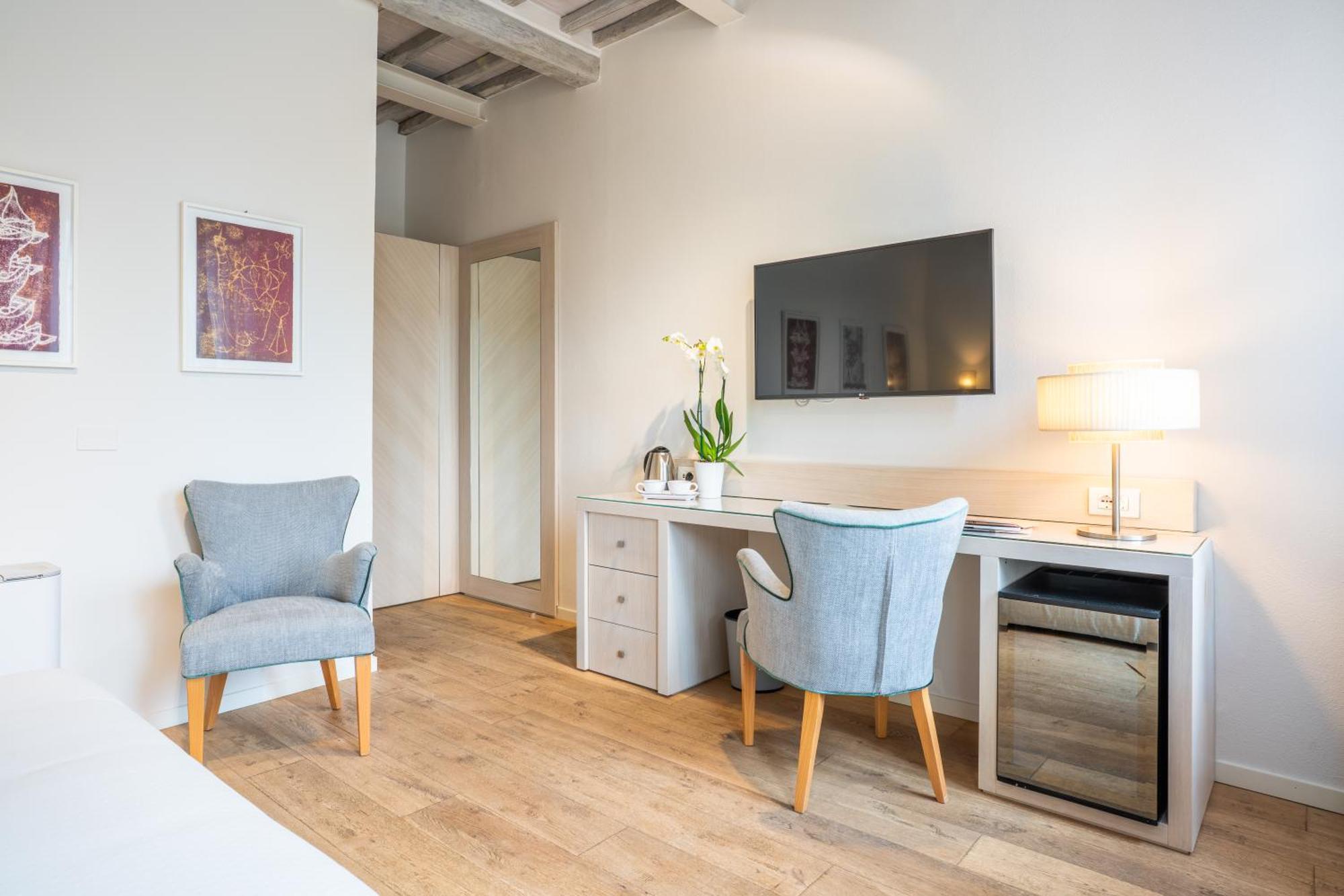 Classic Double Room