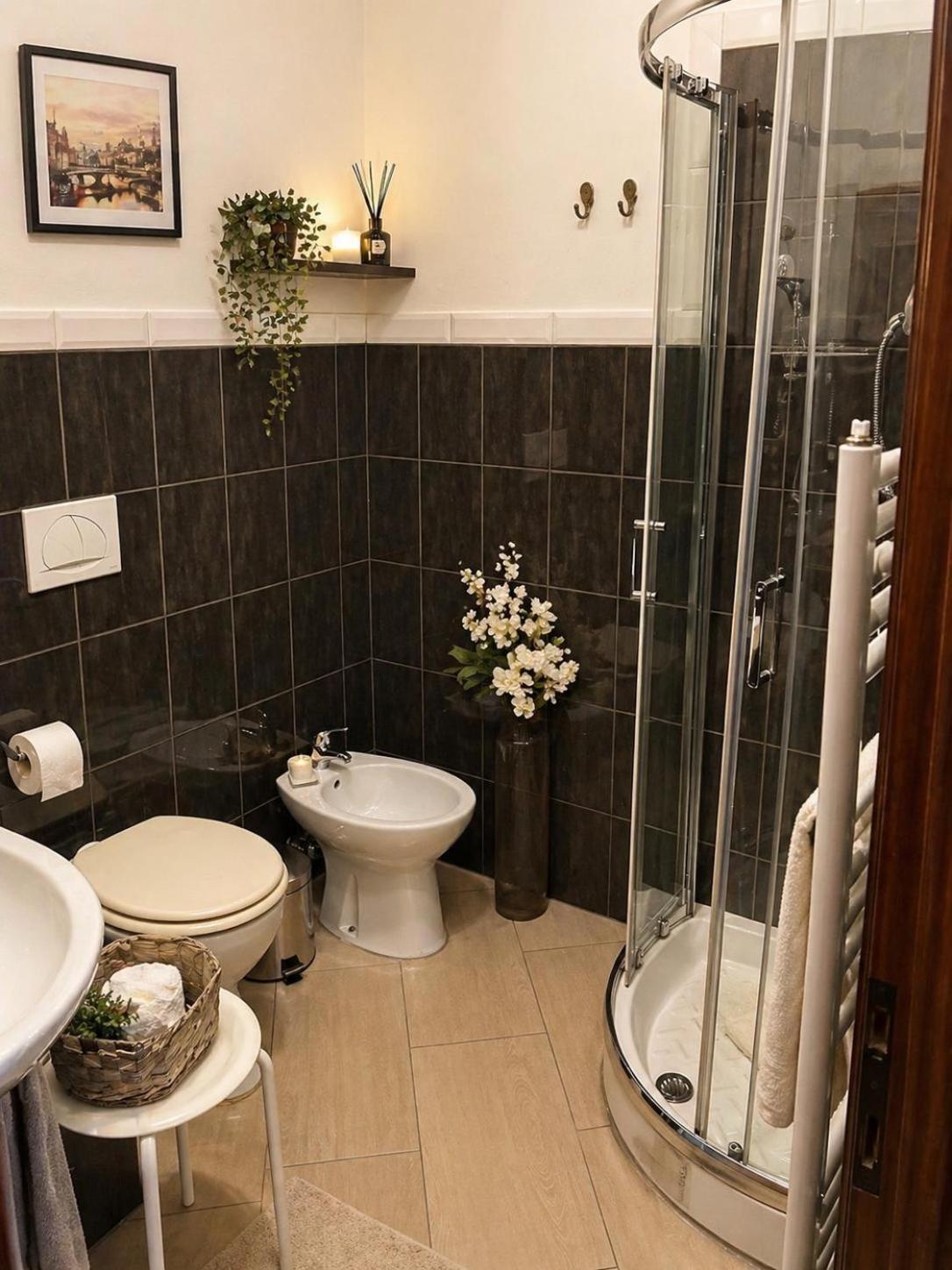 Single Room Private Bathroom,1766165227:JPEG