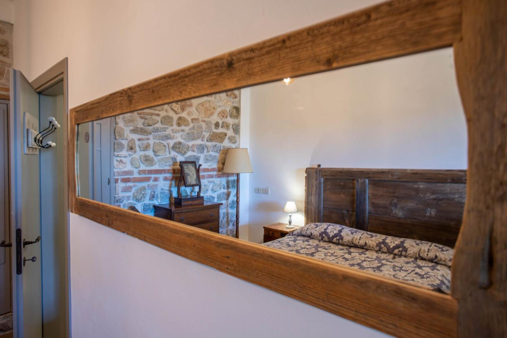 One-Bedroom Apartment Garden View