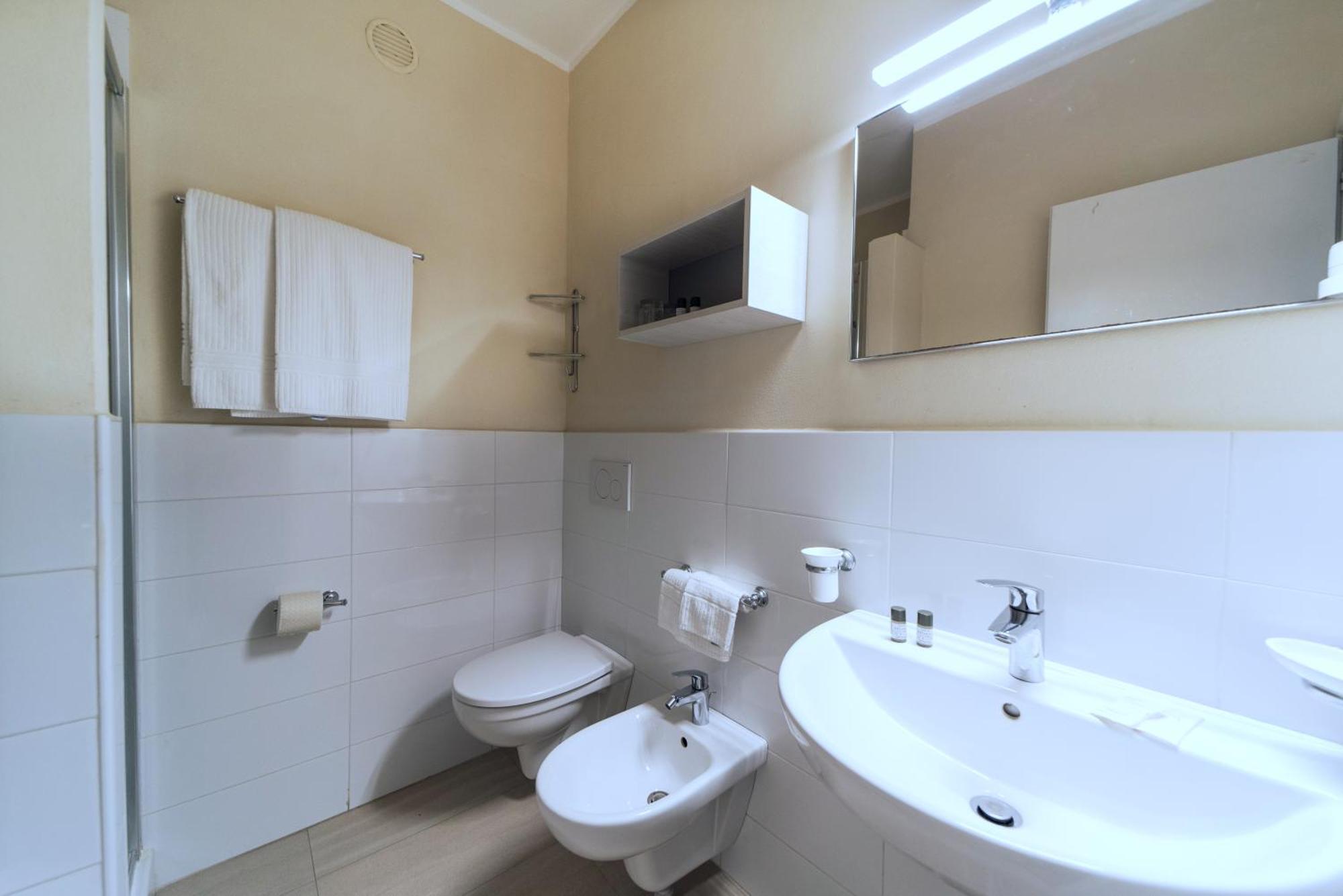 Budget Double or Twin Room Garden View,1773678984:JPEG