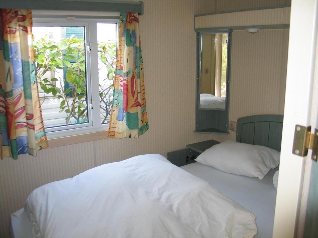 Mobile Home,1588120355:JPEG