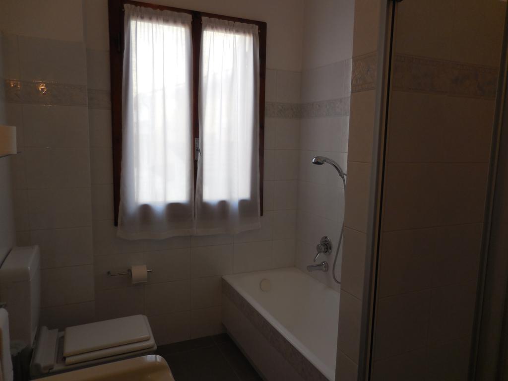 Double Room,843638867:JPEG