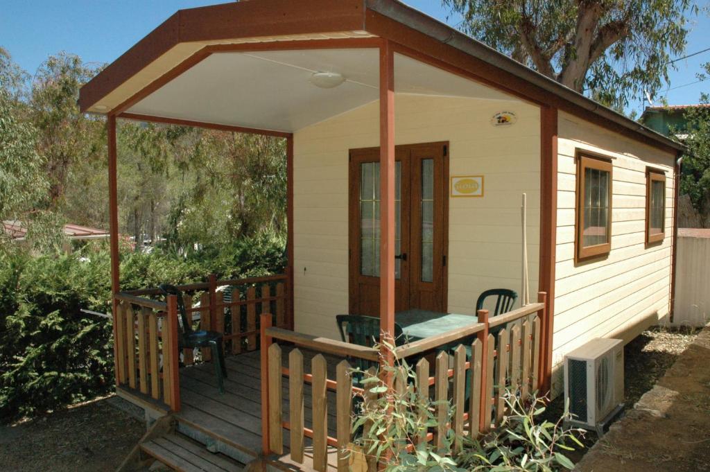 Mobile Home,23837883:JPEG