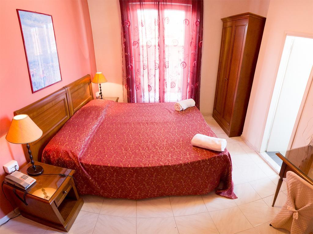 Standard Double or Twin Room,255030141:JPEG