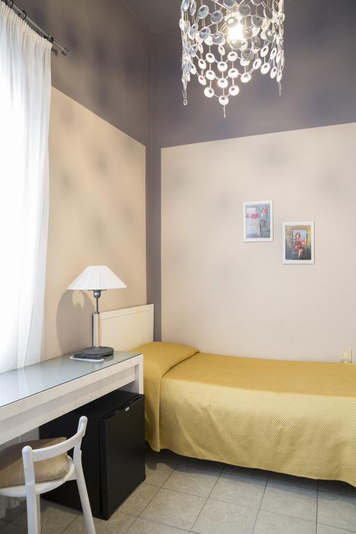Single Room,1209582340:JPEG