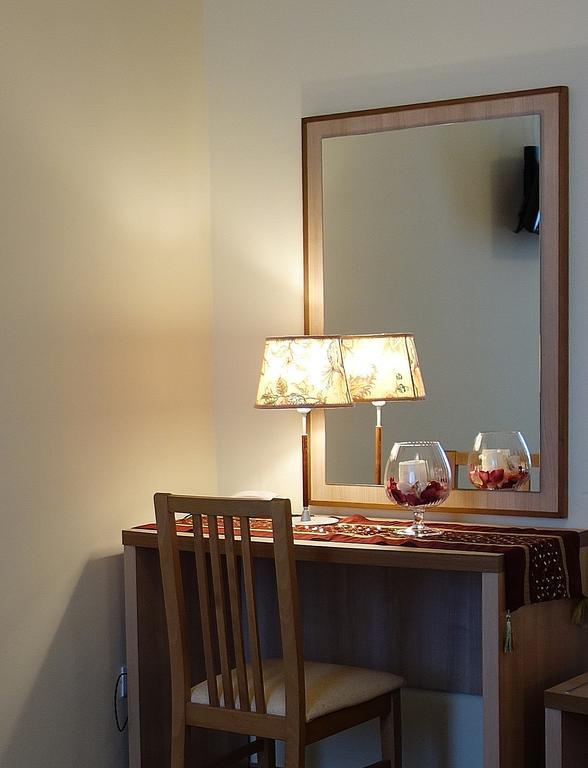 Superior One-Bedroom Apartment (2 Adults),393787041:JPEG