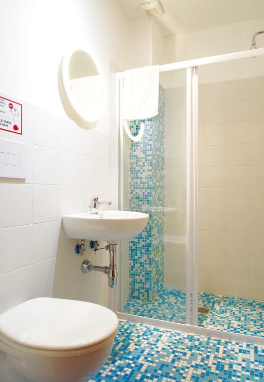 Twin Room Ensuite