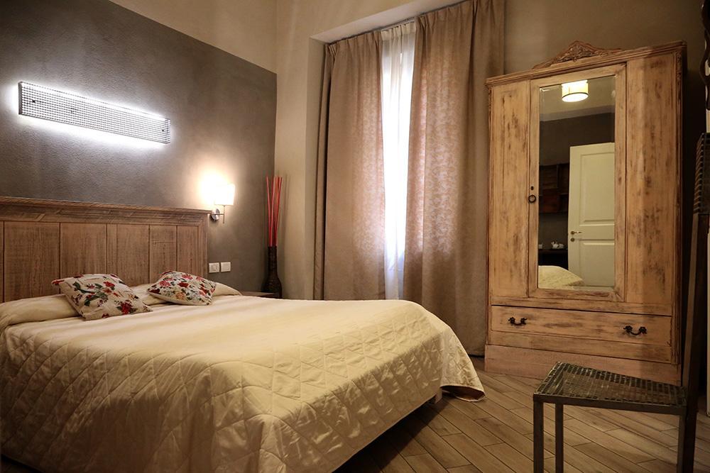 Double Room Private Bathroom