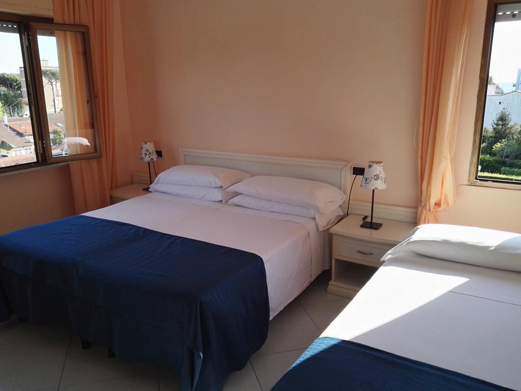 Double Room,405280221:JPEG