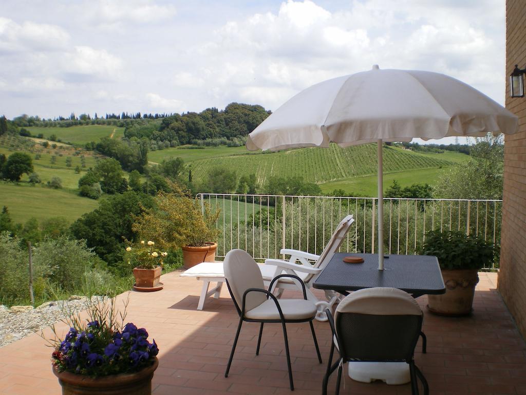 Studio Terrace,1346085218:JPEG