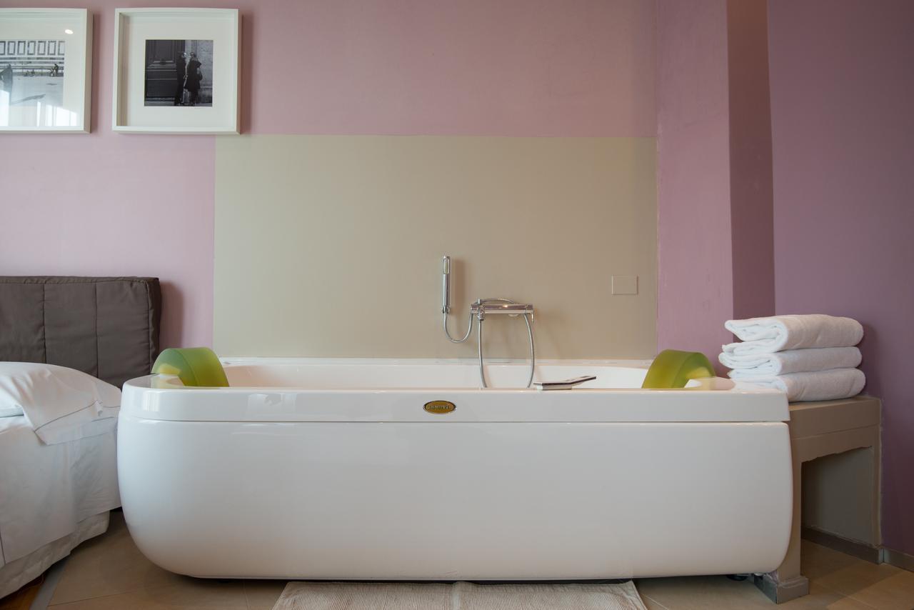 Deluxe Double or Twin Room Spa Bath