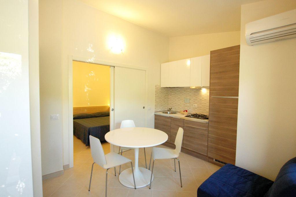 Studio Apartment,526241592:JPEG