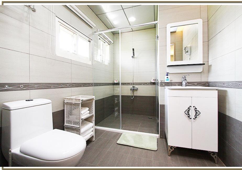 Economy Double Room,966838036:JPEG