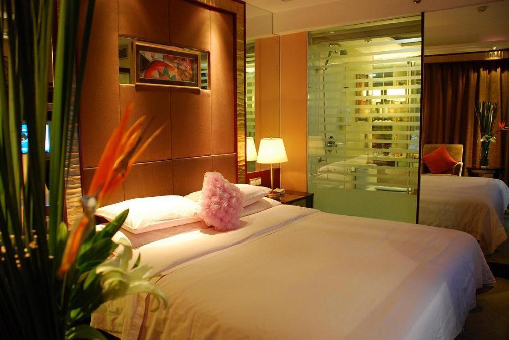 Double Room,62700418:JPEG