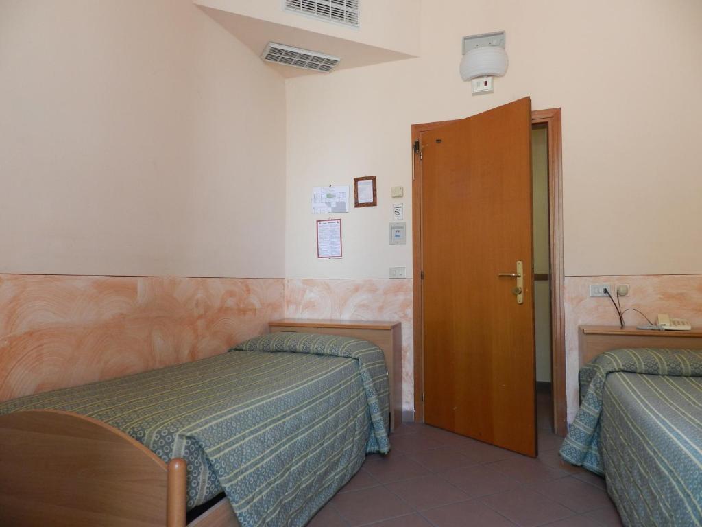 Habitación Doble Económica con baño compartido