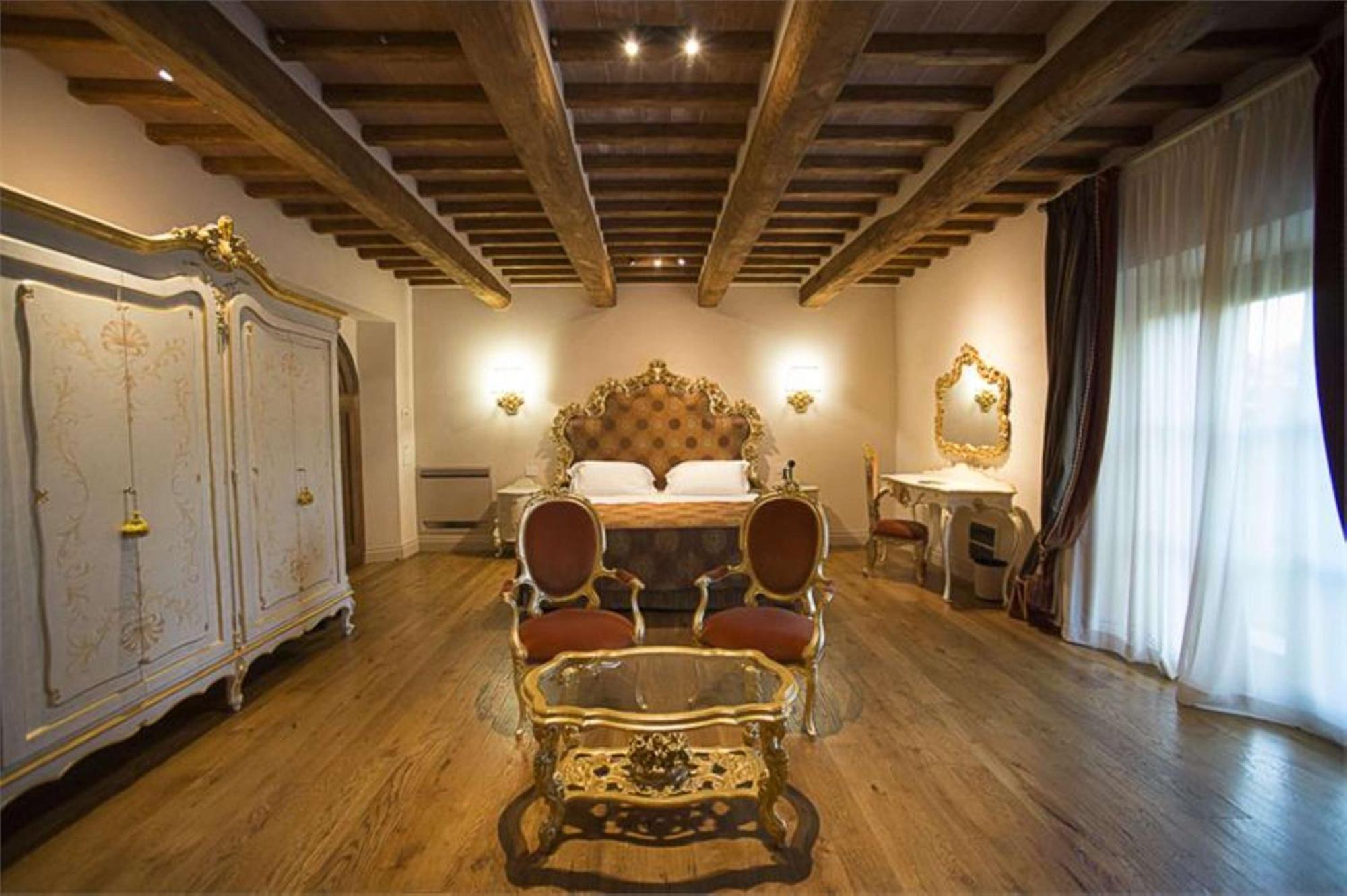 Deluxe Suite Spa,1270621903:JPEG