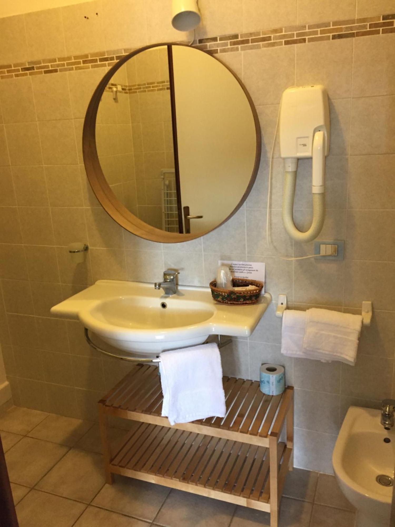 Triple Room,688450689:JPEG