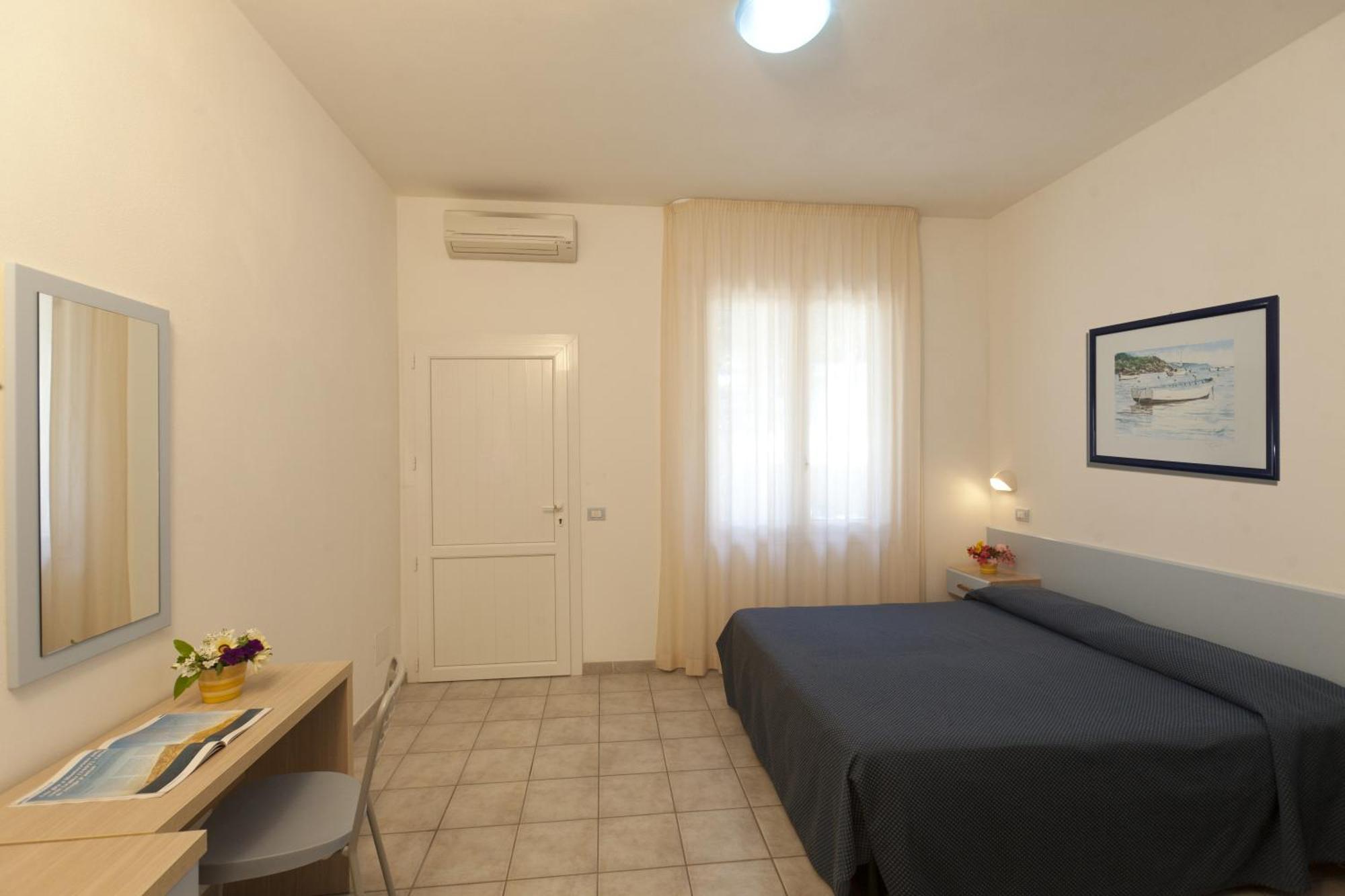 Double or Twin Room,789984966:JPEG