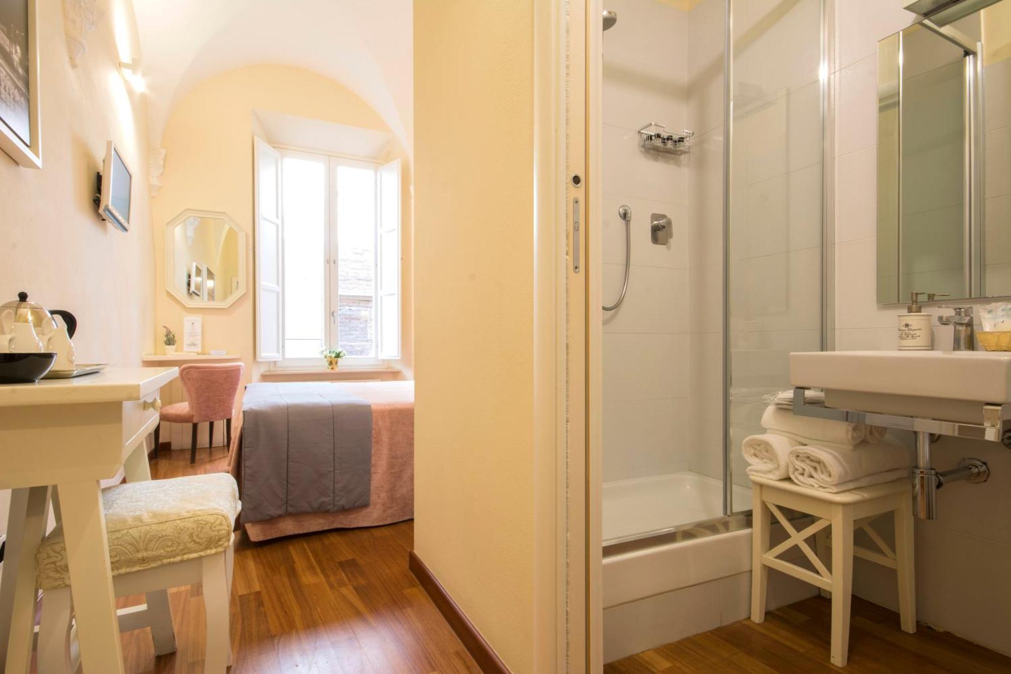 Double or Twin Room,403683522:JPEG