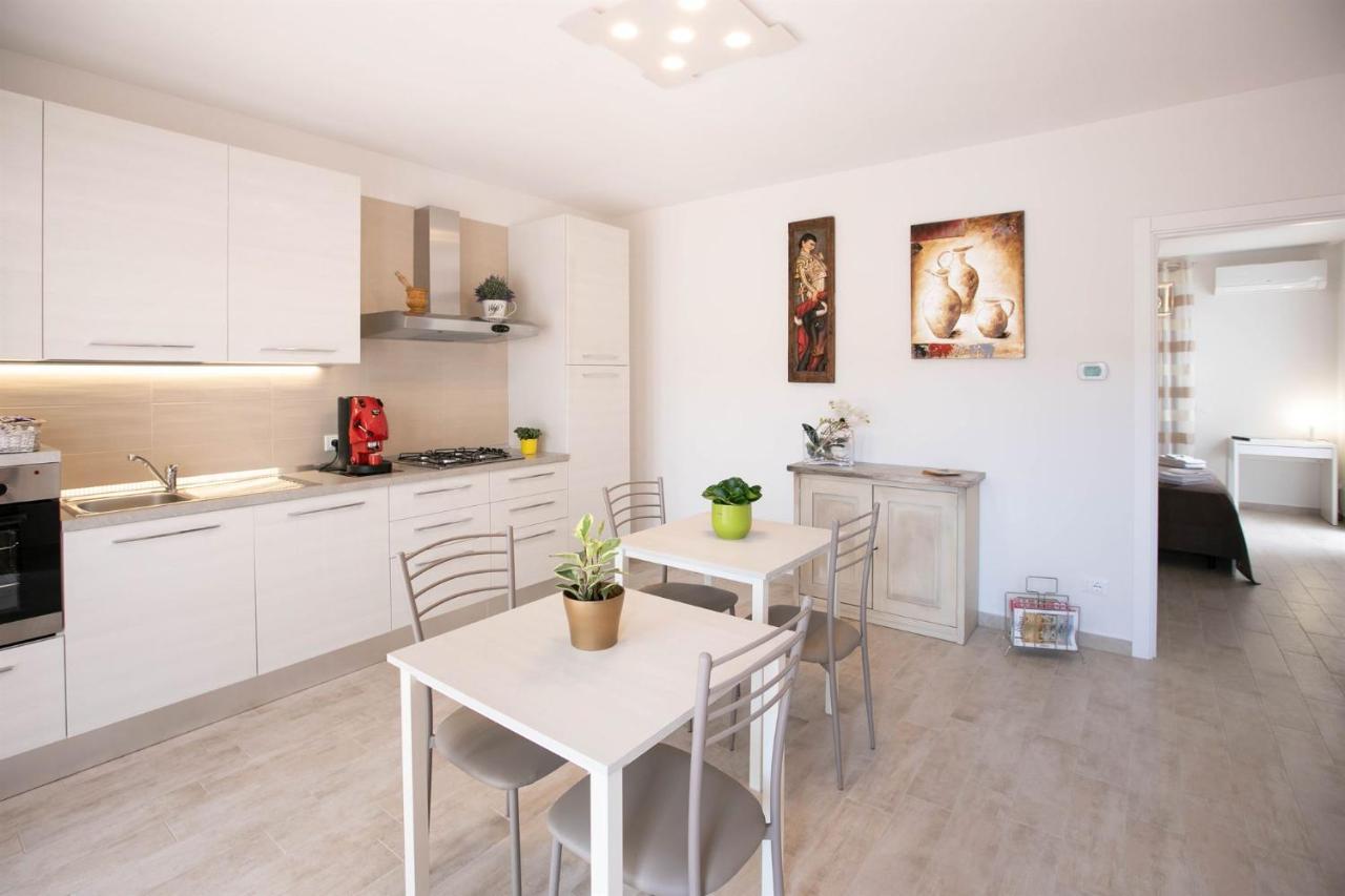 Two-Bedroom Apartment,717088729:JPEG