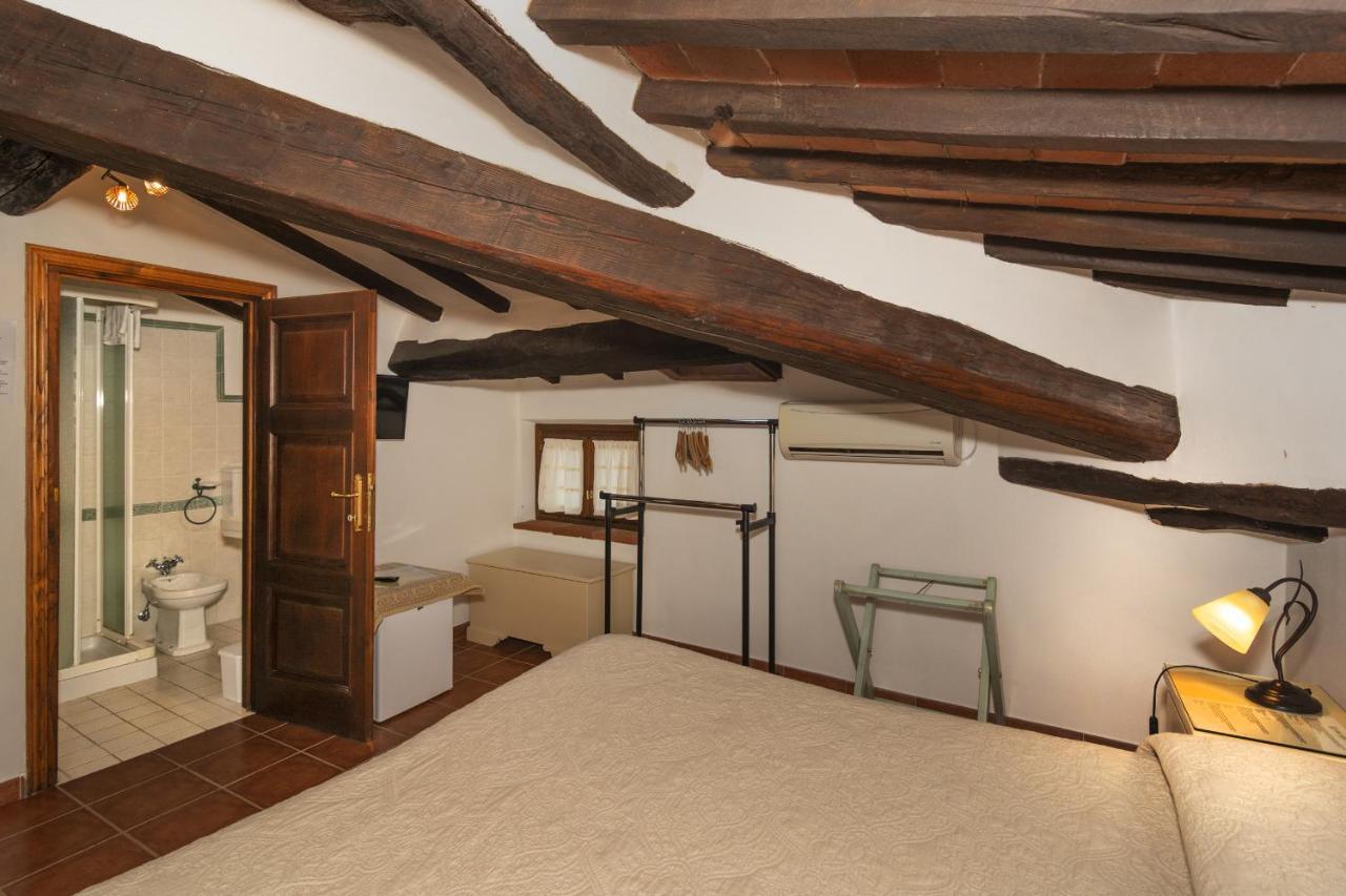 Standard Double Room,737470648:JPEG