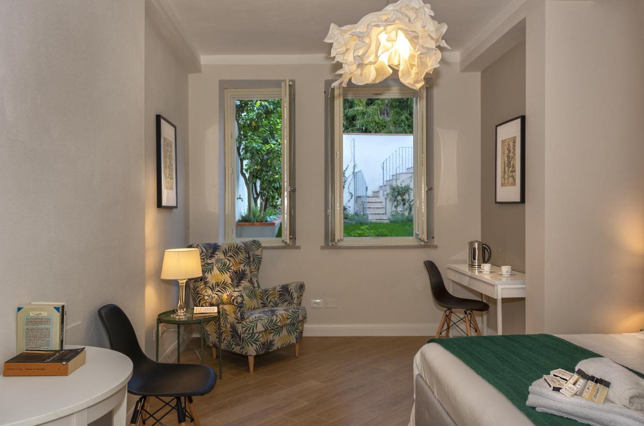 King Room Garden View