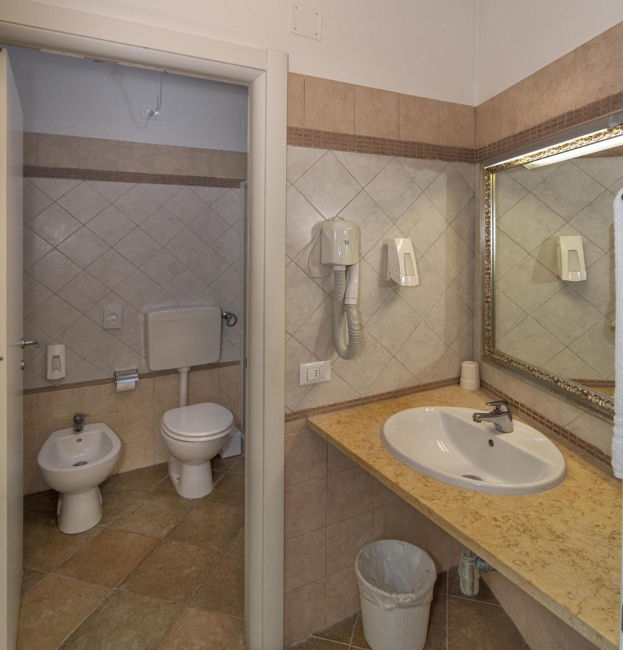 One-Bedroom Apartment (2 Adults),1216252438:JPEG