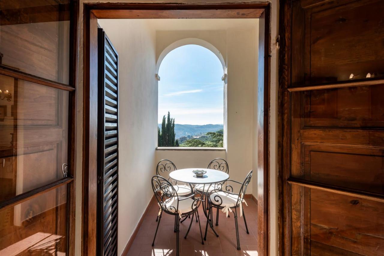 Suite Balcony,747071045:JPEG
