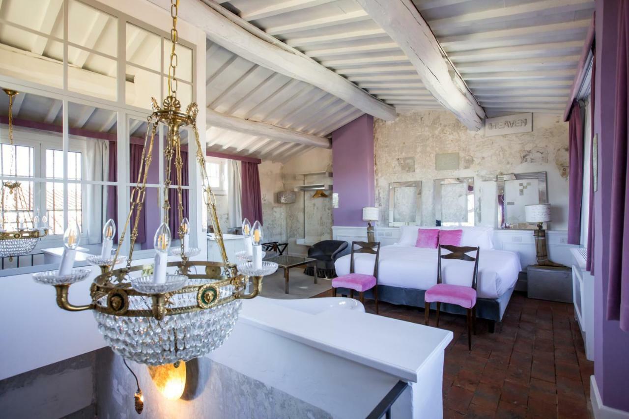 Deluxe King Room,1580968139:JPEG