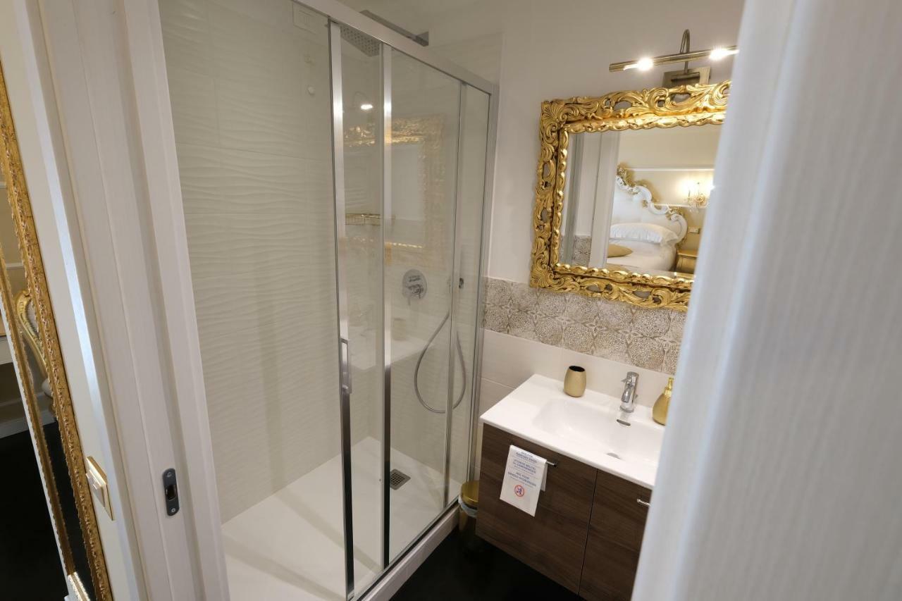 Superior King Room,786758505:JPEG