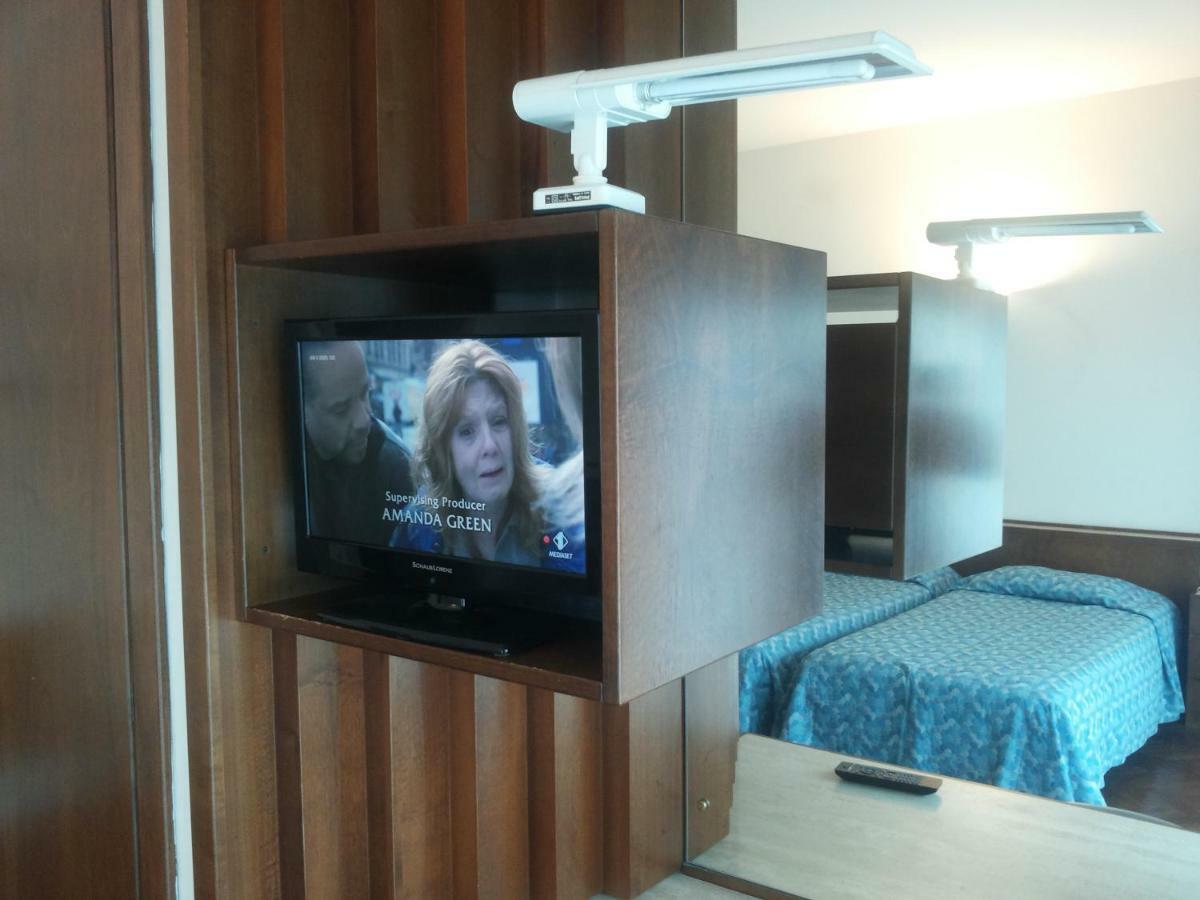 Double or Twin Room Park View,1380598997:JPEG