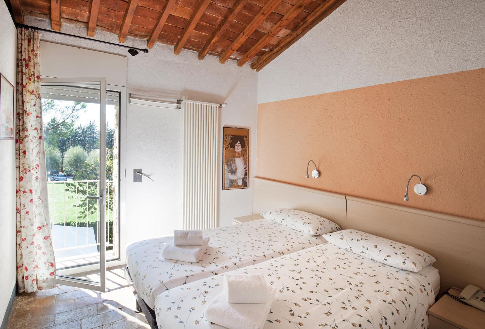 Budget Triple Room,640271799:JPEG