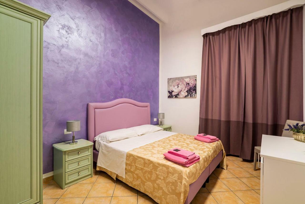 Quarto Duplo com Banheiro Privativo Externo