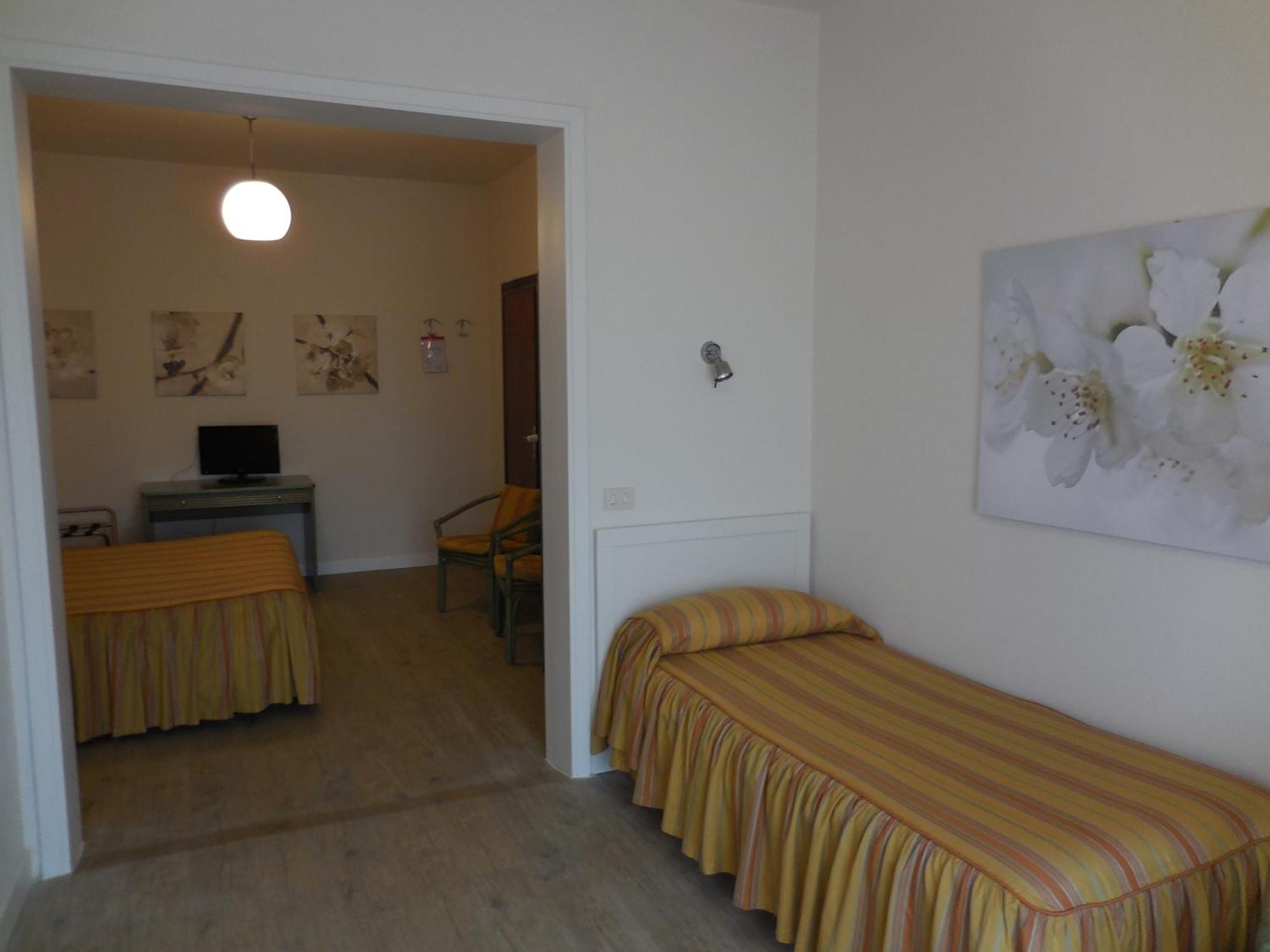 Economy Double Room,843638690:JPEG