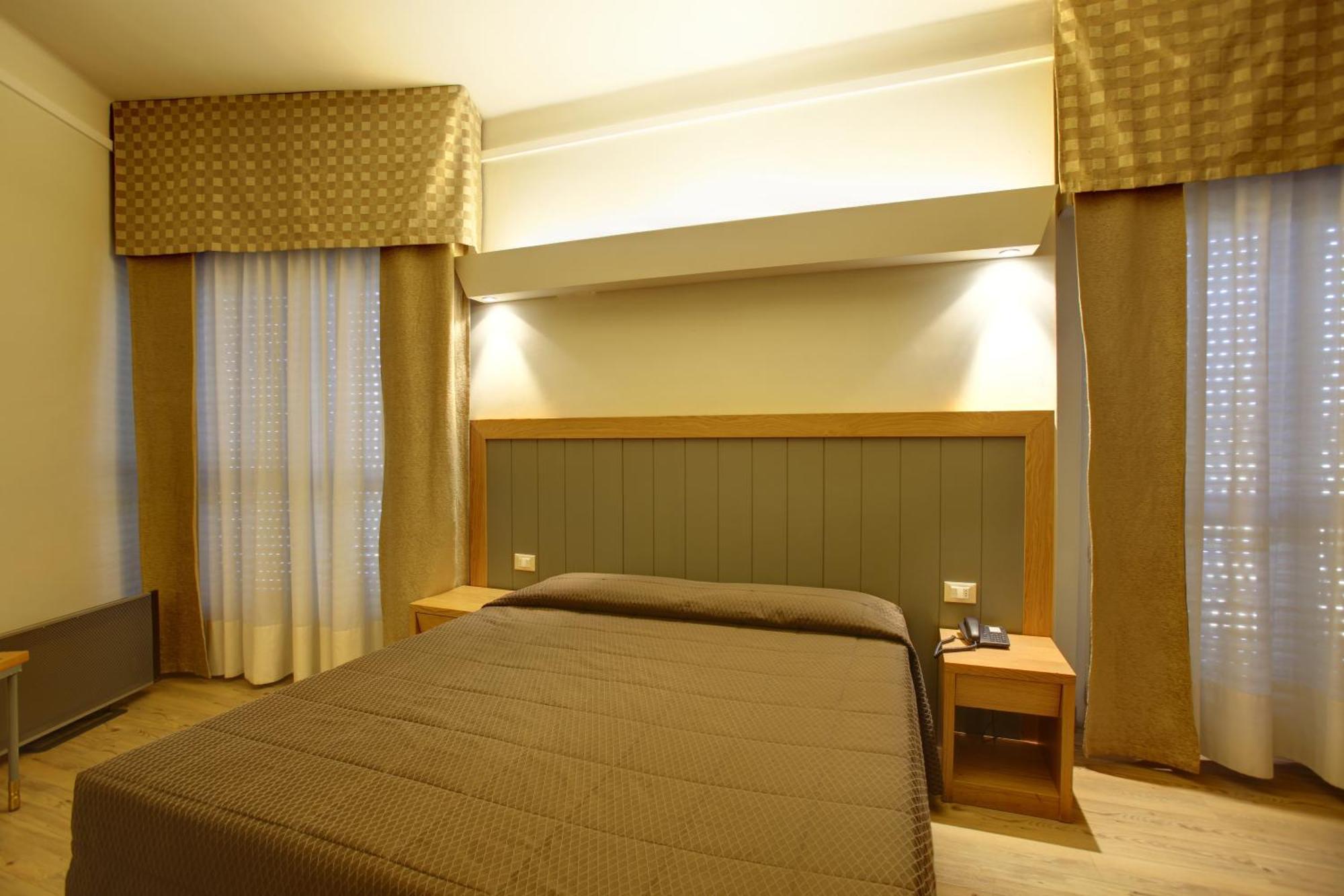 Double Room,682209303:JPEG