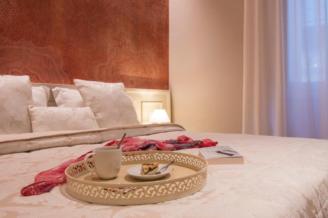 Double or Twin Room,958440481:JPEG